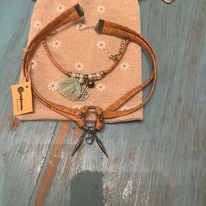 Chic Tan Necklace Set with Silver Accents